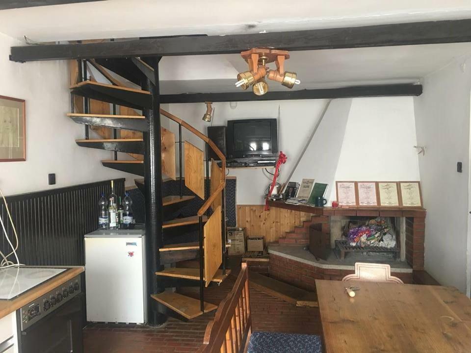 Bago Pince Apartment Hajos Bagian luar foto